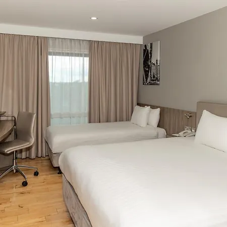 Holiday West By Ihg Londýn