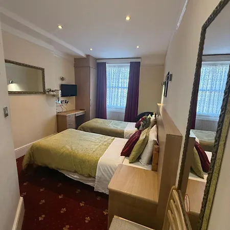 Albro House Hotel 2*