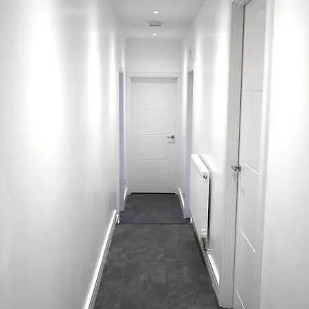 Modern Flat Near Wembley Stadium アパート