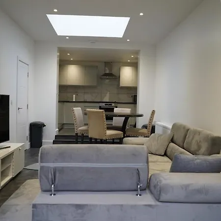 Modern Flat Near Wembley Stadium アパート