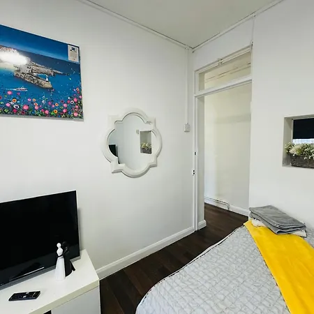 Apartamento Lovely 1bedroom For 6ppl In Whitechapel, 1min Away To Dlr Station *