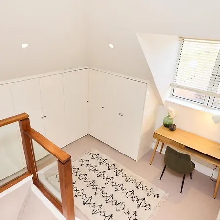 アパート The Hampstead Garden Hideaway - 5bdr With Pool And Garden ロンドン