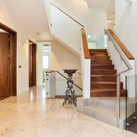 アパート The Hampstead Garden Hideaway - 5bdr With Pool And Garden *