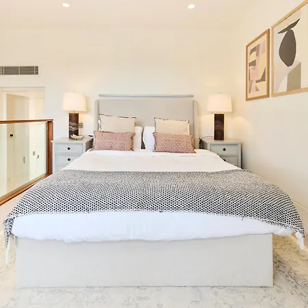 The Hampstead Garden Hideaway - 5bdr With Pool And Garden アパート ロンドン
