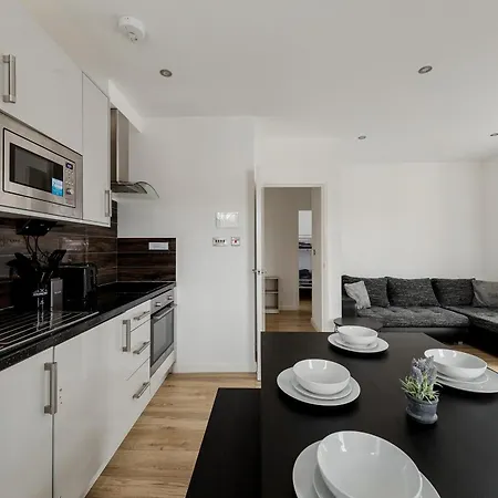 Relaxing 1-bed Haven Near Battersea Park *