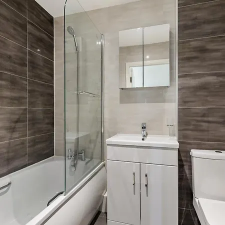 Relaxing 1-bed Haven Near Battersea Park Apartment