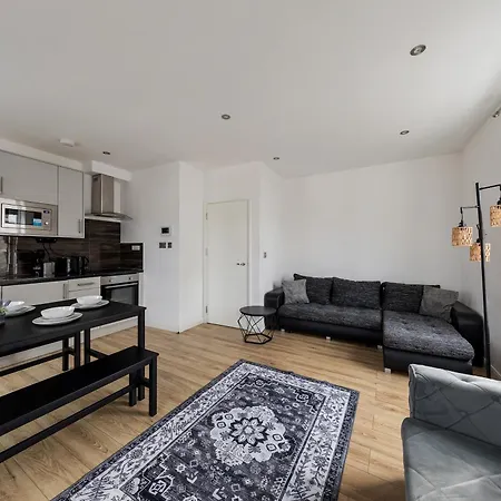 Relaxing 1-bed Haven Near Battersea Park London