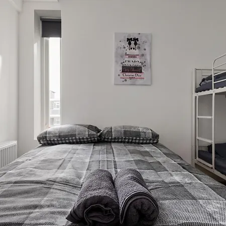 Relaxing 1-bed Haven Near Battersea Park * London