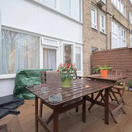Pass The Keys Spacious 2br W Free Parking Patio Near Tube