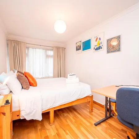 Nyaraló Pass The Keys Spacious 2br W Free Parking Patio Near Tube *