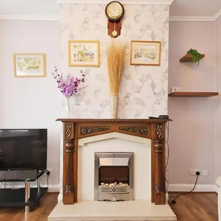 Eejs Charming 6 Bedroom - With Large Garden