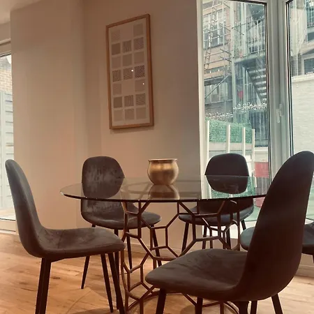 Brand New Spacious 3 Bed With Terrace In Shoreditch Apartment London