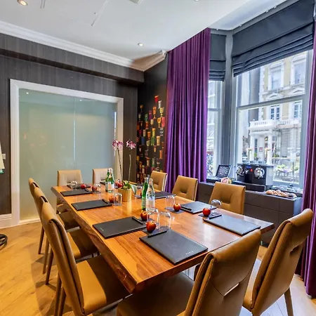 Hotel Xenia - Autograph Collection 4*