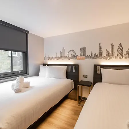 Hotel Easyhotel Victoria 2*