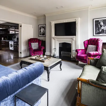 The Grosvenor Square Penthouse شقة لندن