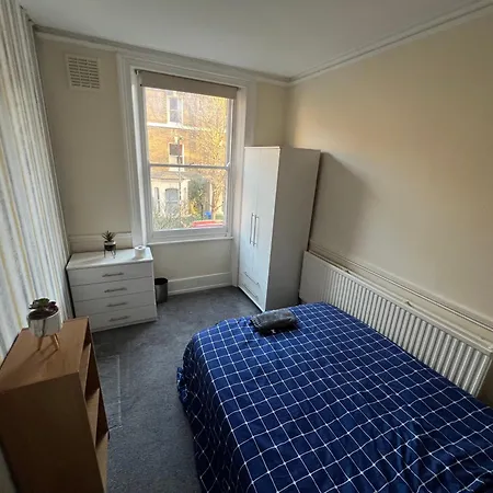 Elephant And Castle Cosy Double Bed London