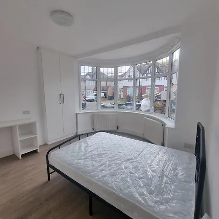 12 Torver Road, Ha1 1tq منزل للإقامة هارو