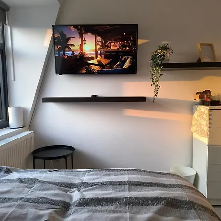 Homestay Full Equiped Rooms, Tooting Broadway Station *