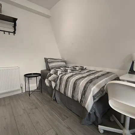 Full Equiped Rooms, Tooting Broadway Station