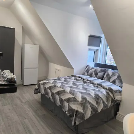 Homestay Full Equiped Rooms, Tooting Broadway Station London