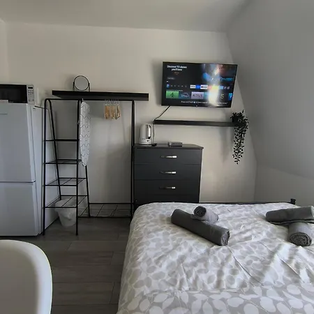 Homestay Full Equiped Rooms, Tooting Broadway Station