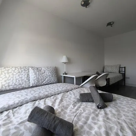 Full Equiped Rooms, Tooting Broadway Station
