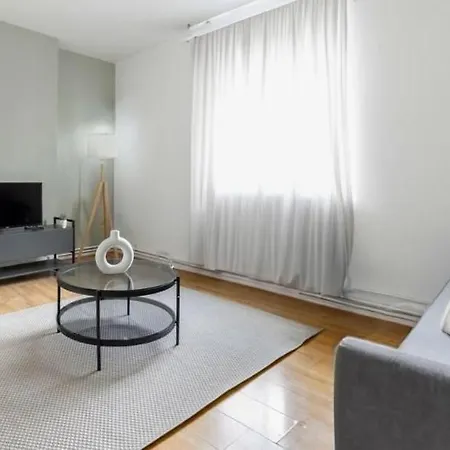 Spacious 4 Beds By Soho & Convent Garden * London