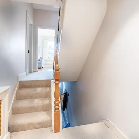 Apartman Vesto Three Bedroom Duplex In Clapham *
