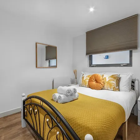 London's Famous Brick Lane - 1 Bed Flat Sleeps 5 Apartment