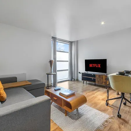 London's Famous Brick Lane - 1 Bed Flat Sleeps 5 Apartment *