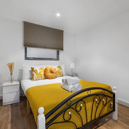 London's Famous Brick Lane - 1 Bed Flat Sleeps 5 Apartment London