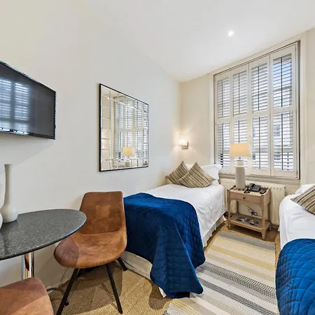 Vancouver And 3* London