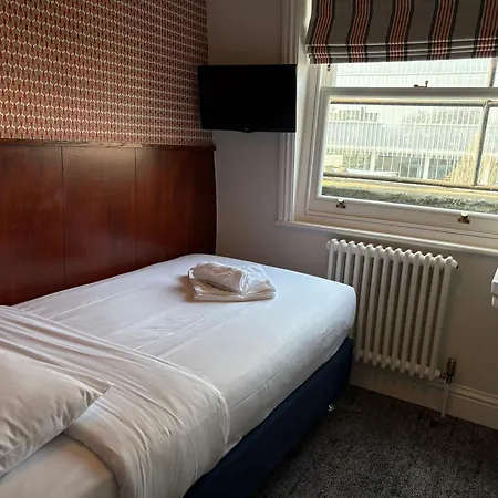 St. David's Paddington 2*