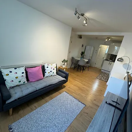 1 Bed Flat A Step To Emirates Stadium Apartment *
