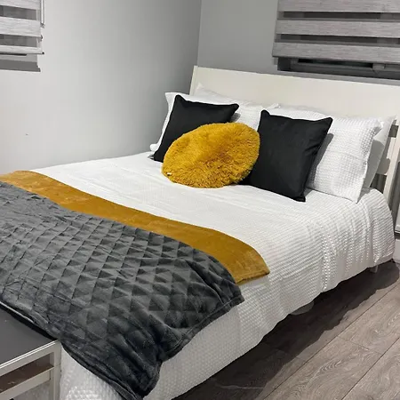 Stylish 2-Bed Garden Flat, 5 Mins To Brixton London
