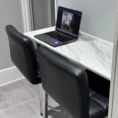 Stylish 2-Bed Garden Flat, 5 Mins To Brixton Apartment *