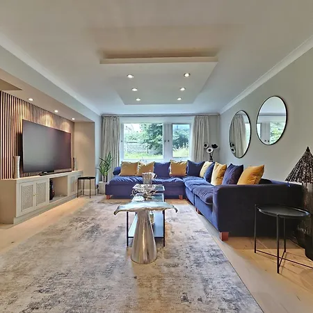 Luxury 2 Bedroom