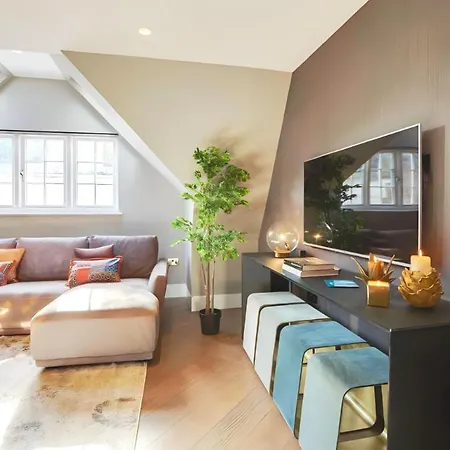 Soho Living - Elegant In The Heart Of Theatreland London