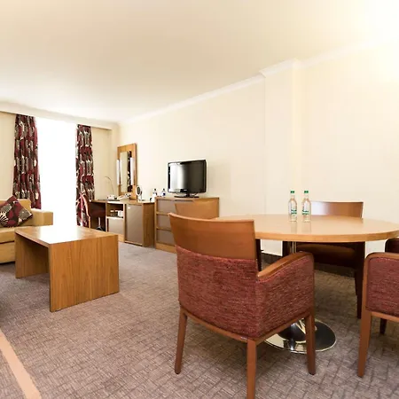 Hotel Hilton Olympia 4*