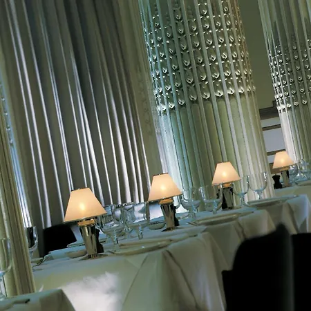 The Waldorf Hilton