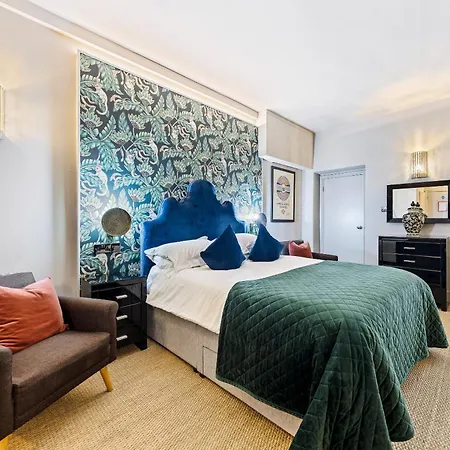Vancouver Hotel 3*