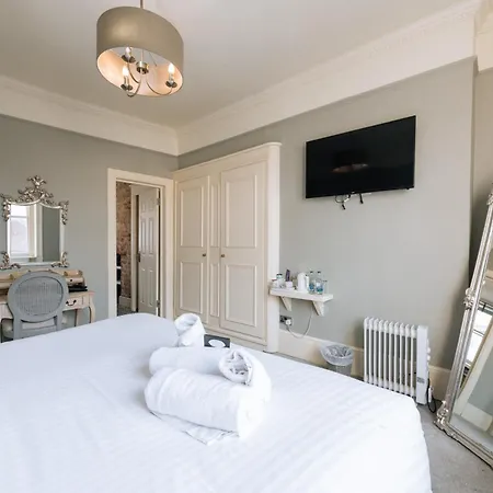 The Crown Pub & Guest house London