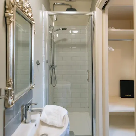 The Crown Pub & Guest house 4*