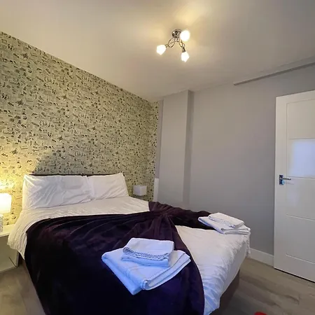 Westminster Aparthotel 5*