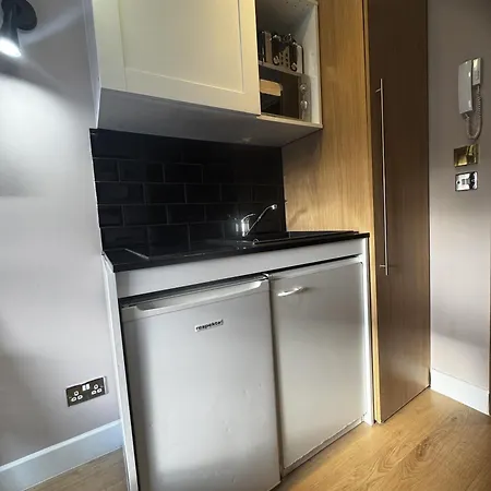 Inverness Terrace Bed & Breakfast London