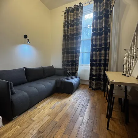 Inverness Terrace *