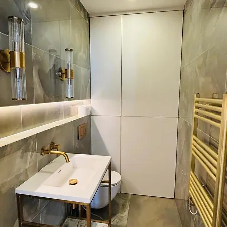 Hyde Park 3 Bedroom Flat Apartment London
