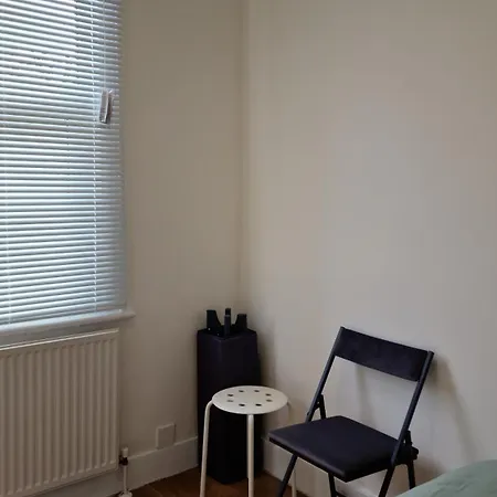 Holiday home 3 Bedrooms House With Parking