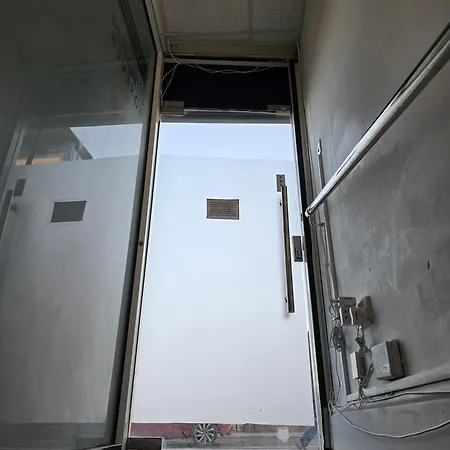 Spacious 3-bedroom Near Stratford, 1 Minute From Train Station Londen