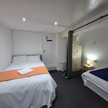 Appartement Spacious 3-bedroom Near Stratford, 1 Minute From Train Station